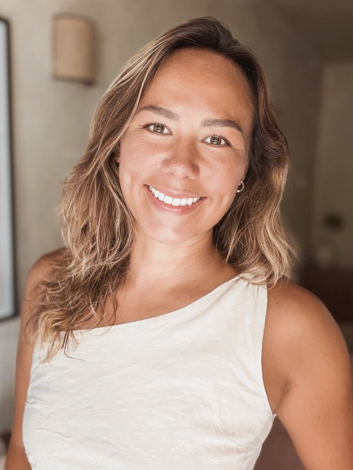 Amanda, founder of On the Wild Coast